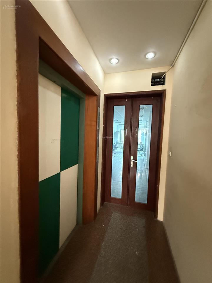 Cho thuê sàn văn phòng 14 huỳnh thúc kháng 60 m2, thang máy, wc cuối nhà. 24/7 giá 8.5 triệu