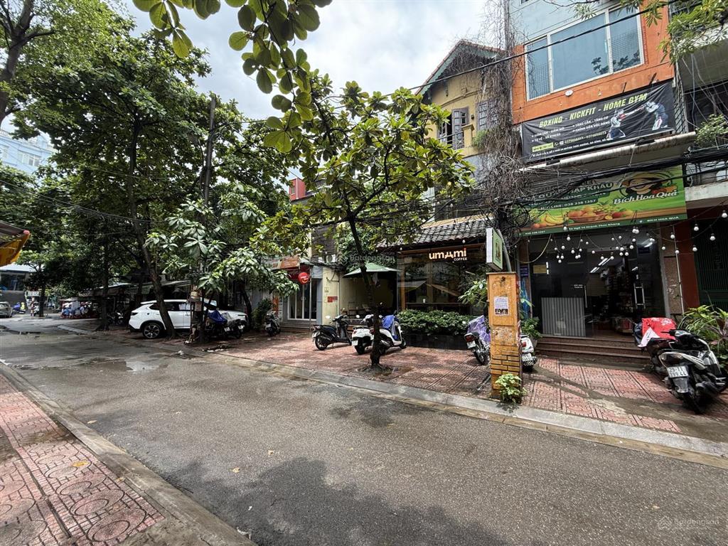 Chính chủ cho thuê tầng 5 làm vp kinh doanh online 50 m2 sử dụng 8,5 triệu 0389 930 ***