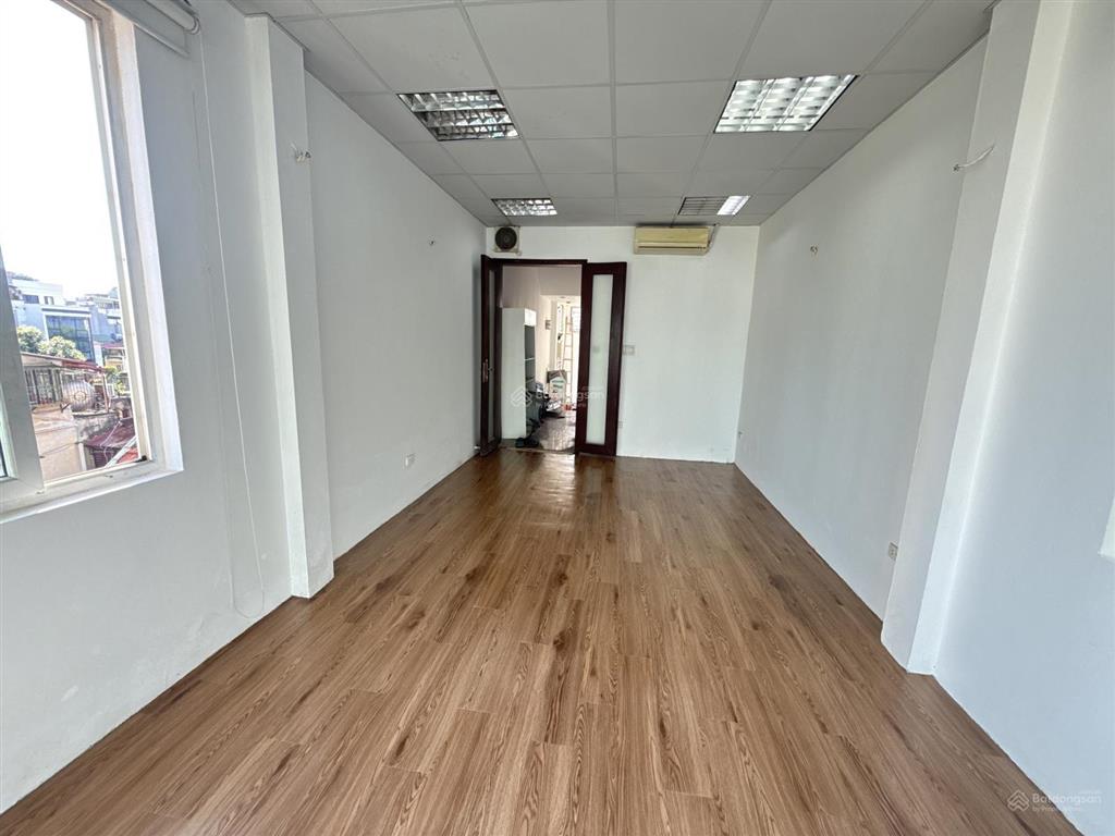 Sàn văn phòng  mbkd online 14 huỳnh thúc kháng 50 m2 sử dụng chỉ 8,5 triệu/th 0389 930 ***