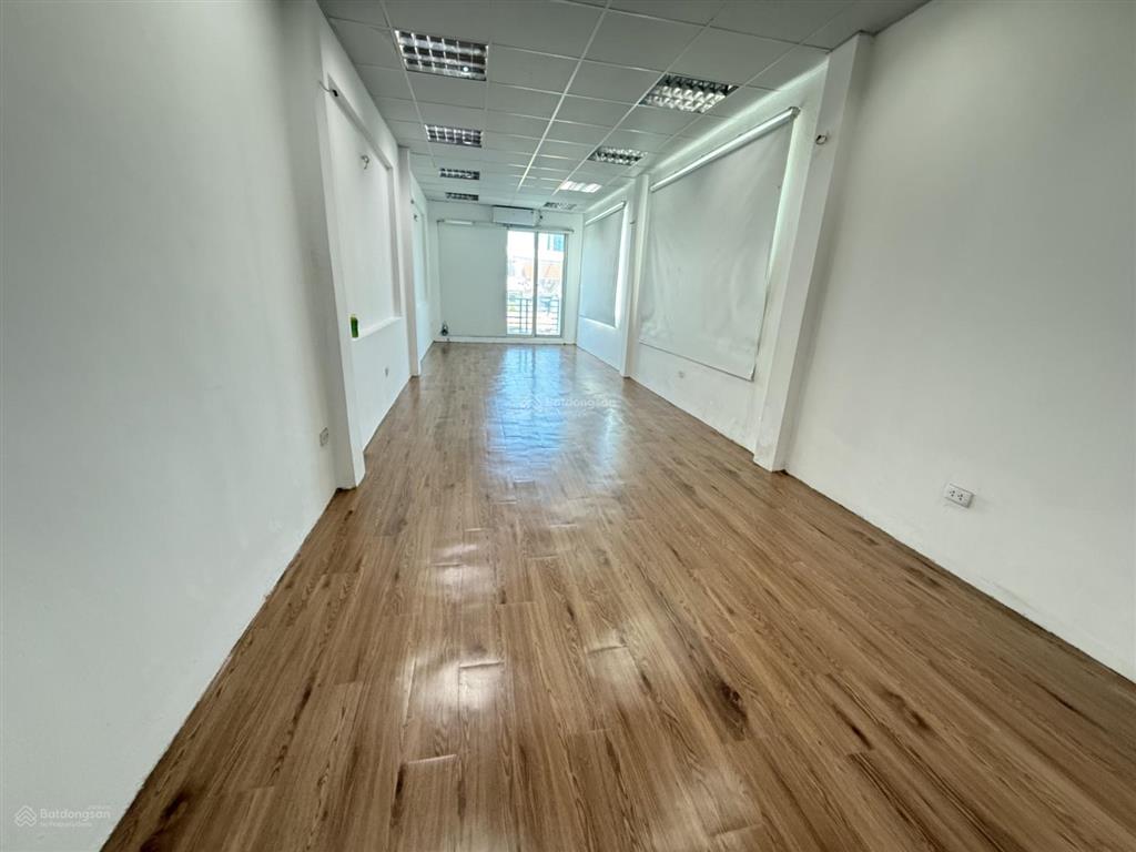 Sàn văn phòng  mbkd online 14 huỳnh thúc kháng 50 m2 sử dụng chỉ 8,5 triệu/th 0389 930 ***