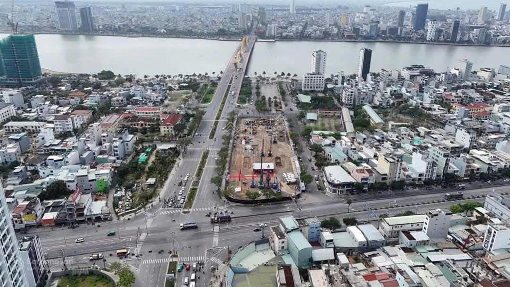Căn penthouse view sông hàn, pháo hoa downtown siêu phẩm dự án the legend đà nẵng ngay cầu rồng