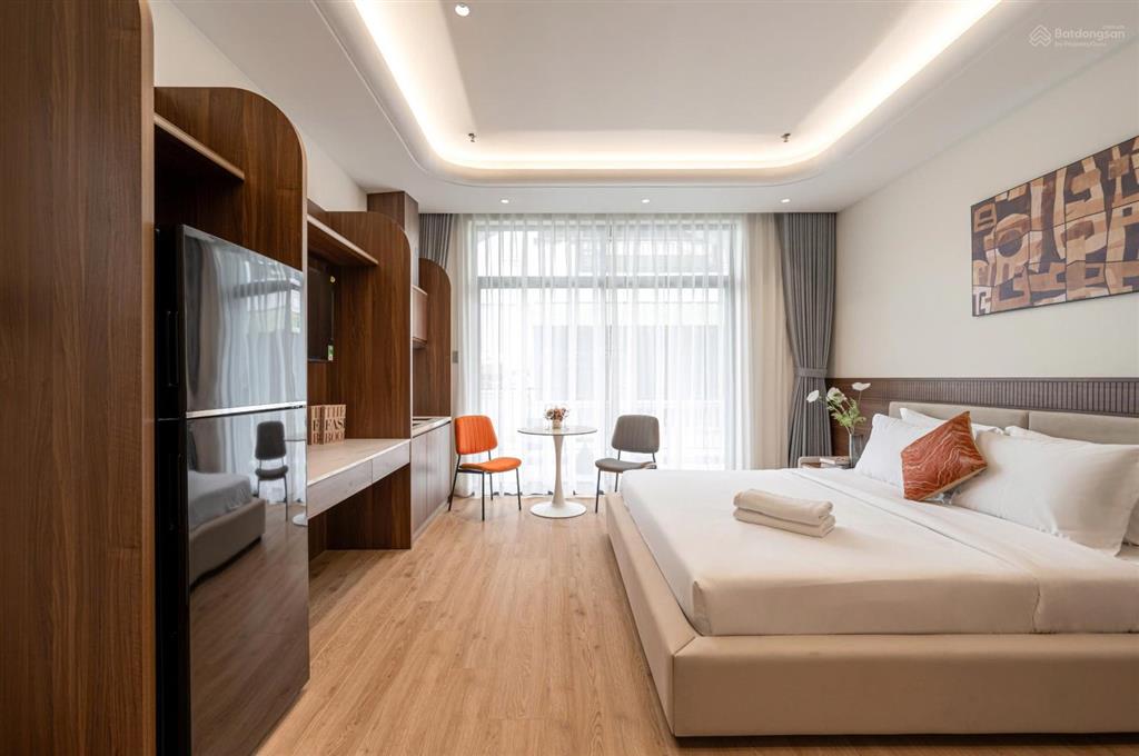 Tòa căn hộ dịch vụ cao cấp đang khai thác dòng tiền 250  310 triệu/tháng, vị trí gần sân bay