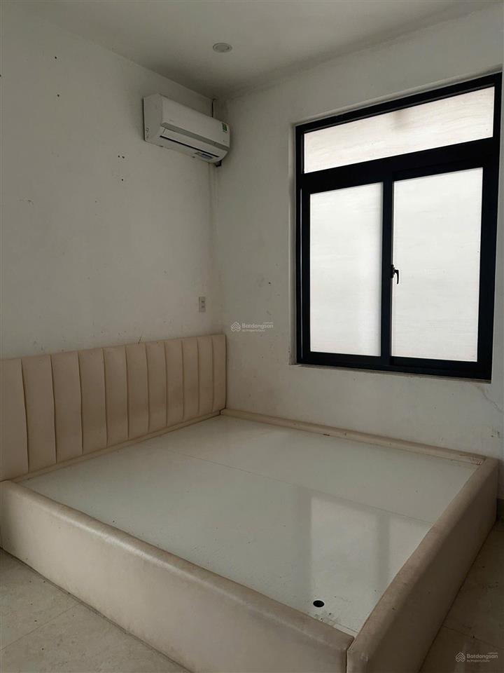 Bán nhà kiệt ô tô bà triệu vị trí trung tâm ô tô đậu trong sân phù hợp làm homestay