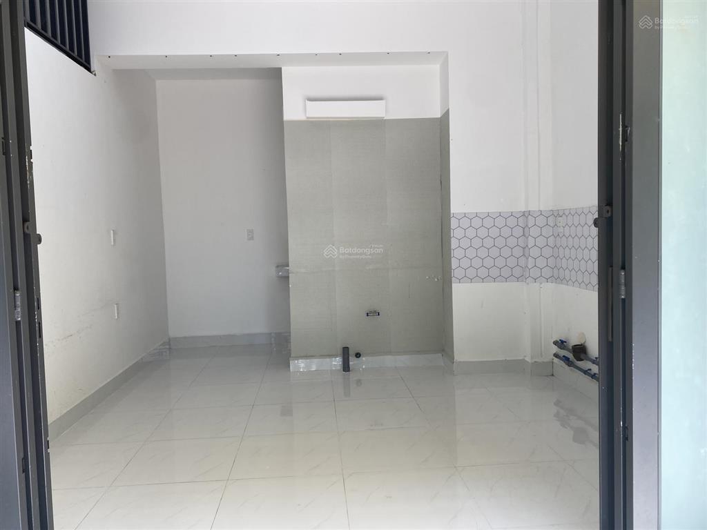 Chính chủ cho thuê mặt bằng, nhà mặt tiền đường 73  tân phong (cũ)  q7