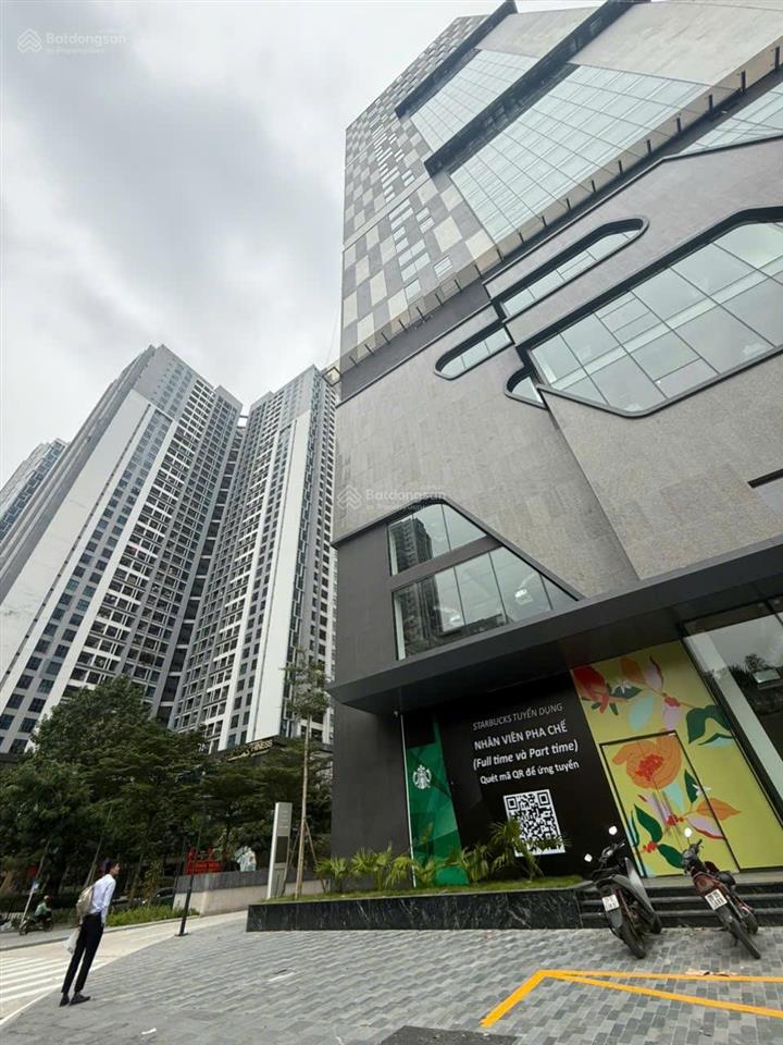 Cho thuê sàn tầng 3 tòa nhà goldmark city 500m2, giá 340 nghìn/m2/th ~ 12.5 usd/m2, 0977 227 ***