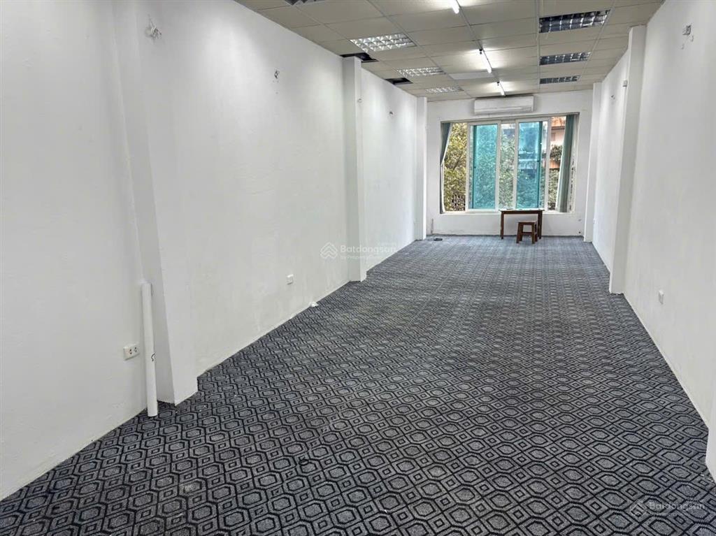 Chính chủ cho thuê văn phòng 16 nguyên hồng 50 m², giá 8 triệu 0977 227 ***
