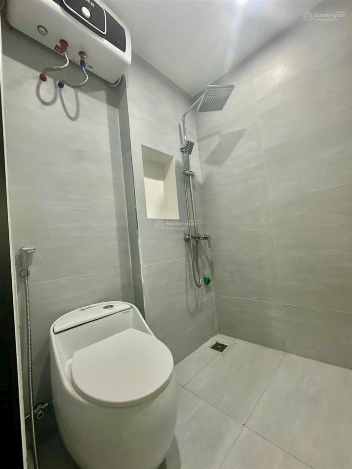 Chính chủ gửi bán căn nhà 3 tầng tại trung tâm đồng hoà , kiến an
