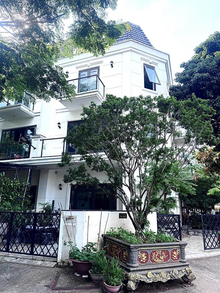 Bán shophouse căn góc vị trí đẹp sim city q9, hoàn thiện xịn, giá thỏa thuận