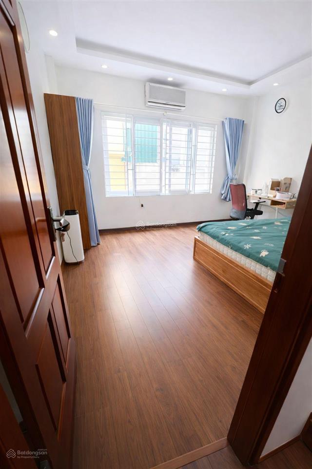 Nhà kim mã giá này không có căn thứ 2! ngõ đẹp gần phố.