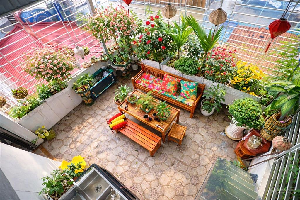 Nhà kim mã giá này không có căn thứ 2! ngõ đẹp gần phố.