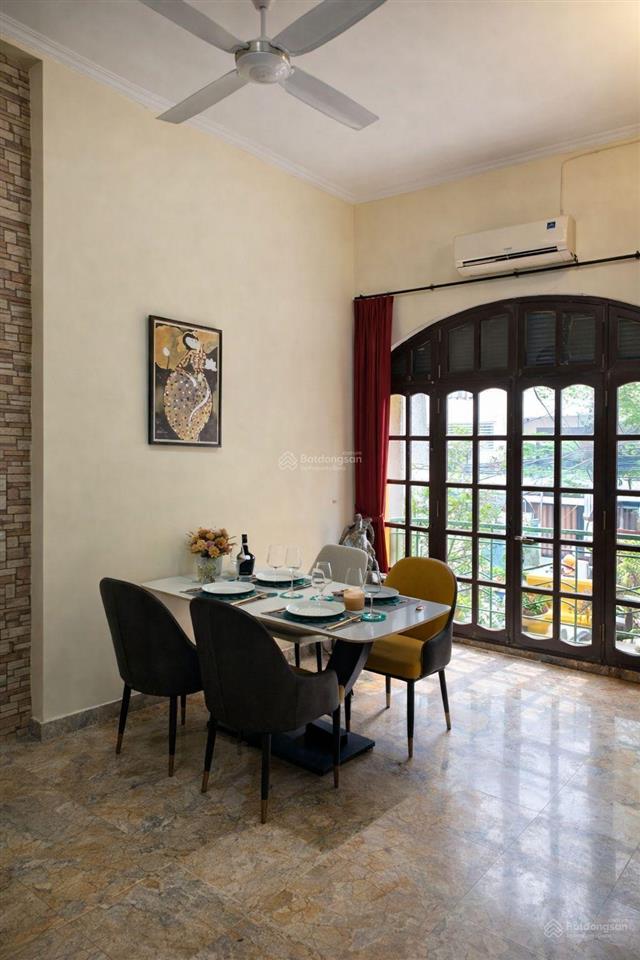 Tôn thất thiệp  dt 125m2  cả phố duy nhất 1 nhà bán  vị trí đỉnh chóp ba đình.