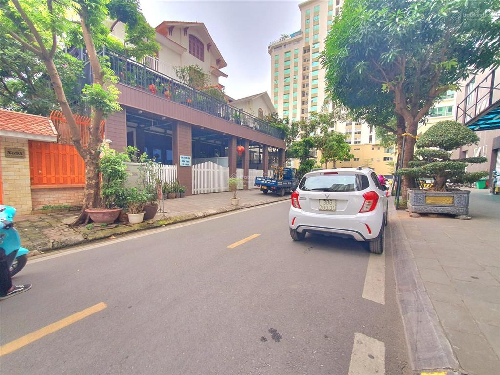 Giá rẻ nhất!bt đơn lập kđt dịch vọng cầu giấy 307m 5t thang máy 90 tỷ mt15m cạnh công viên cầu giấy