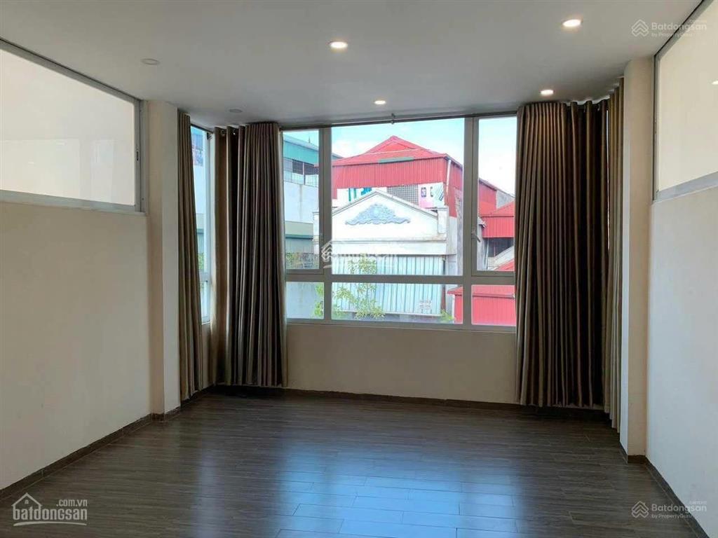 Cho thuê tầng 4,5 tại 21 cầu đất, nhà mặt đường thuận tiện