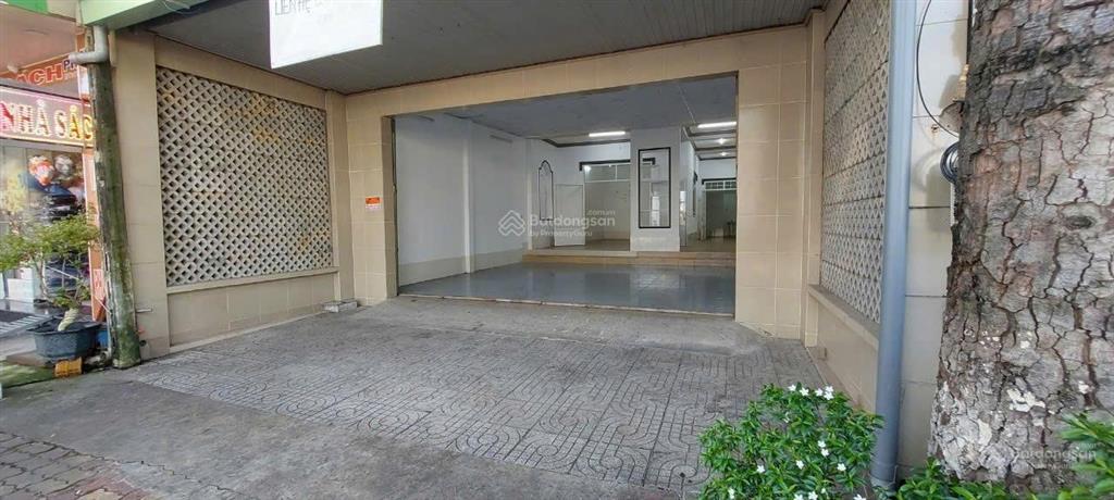 Chính chủ bán nhà mặt tiền số 556 huỳnh văn lũy phường bình dương (tp. hcm)