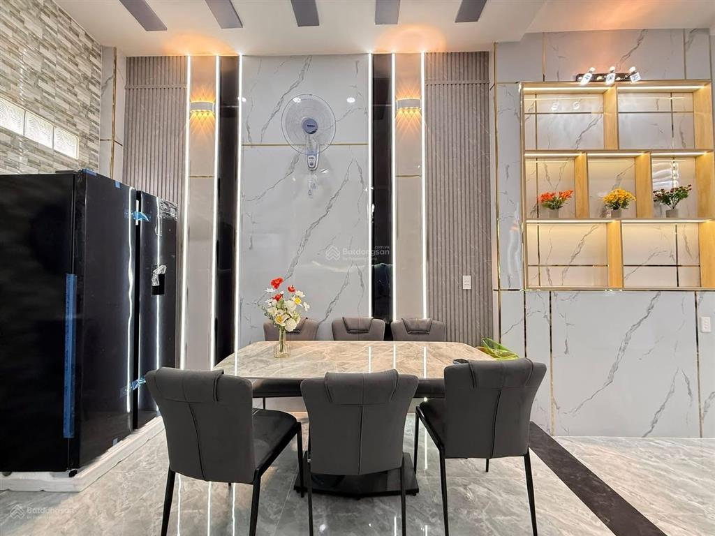 Bán nr tại trương thị hoa, 6,2 tỷ, 55m2, 4pn, 4wc, chính chủ, hot!