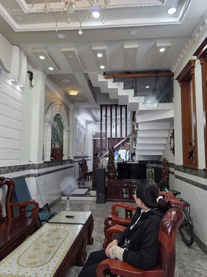 Bán nhà mặt phố hiệp thành 13, 7,5 tỷ, 95m2, giá ưu đãi