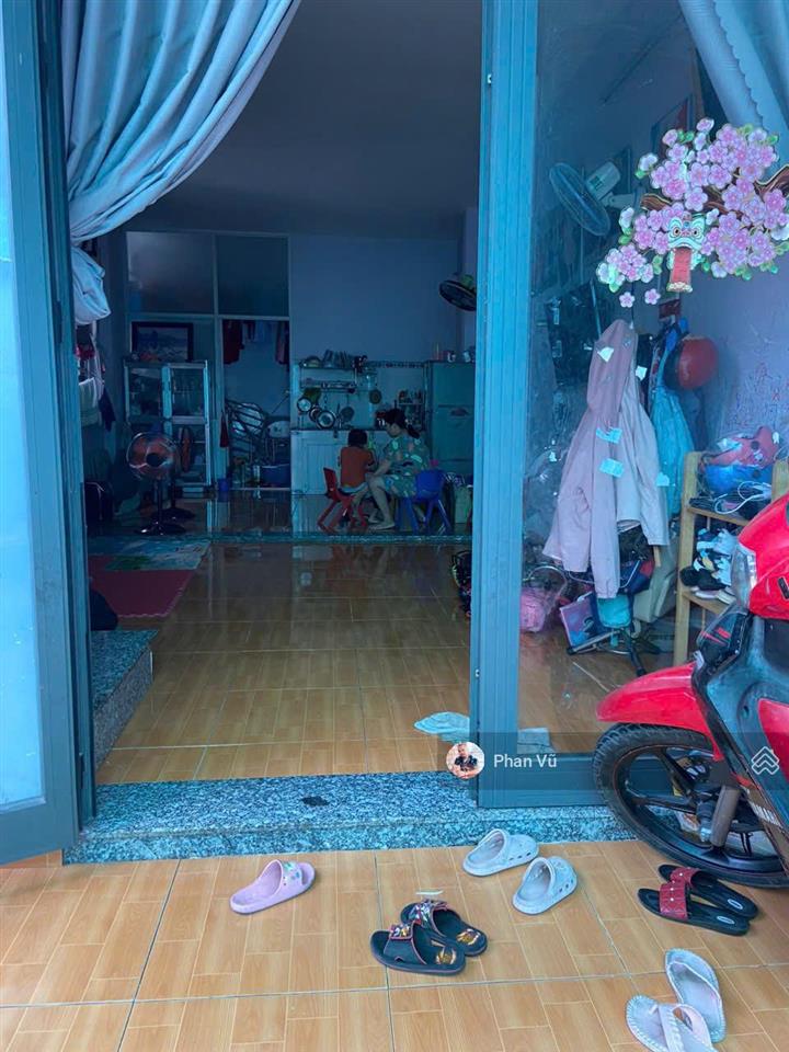 Bán nhà sổ hồng riêng đường phạm hữu lầu, dĩ an, giá siêu hời 1,95 tỷ, 52 m2.  0909 290 ***