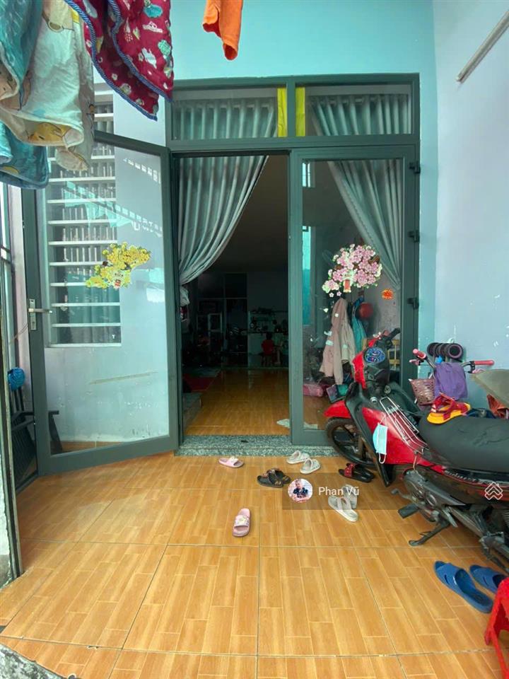 Bán nhà sổ hồng riêng đường phạm hữu lầu, dĩ an, giá siêu hời 1,95 tỷ, 52 m2.  0909 290 ***