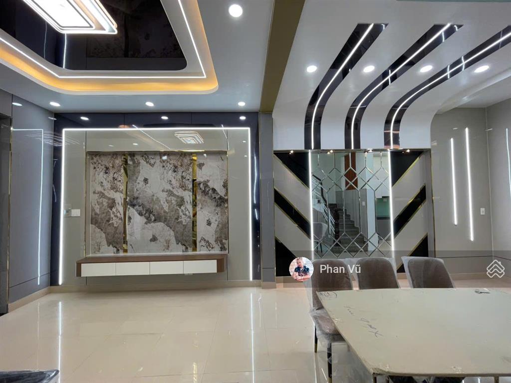 Bán nhà riêng 3 lầu, giá 4,95 tỷ, 74m2 đ, nguyễn đình chiểu, đông hòa, dĩ an,  0909 290 ***