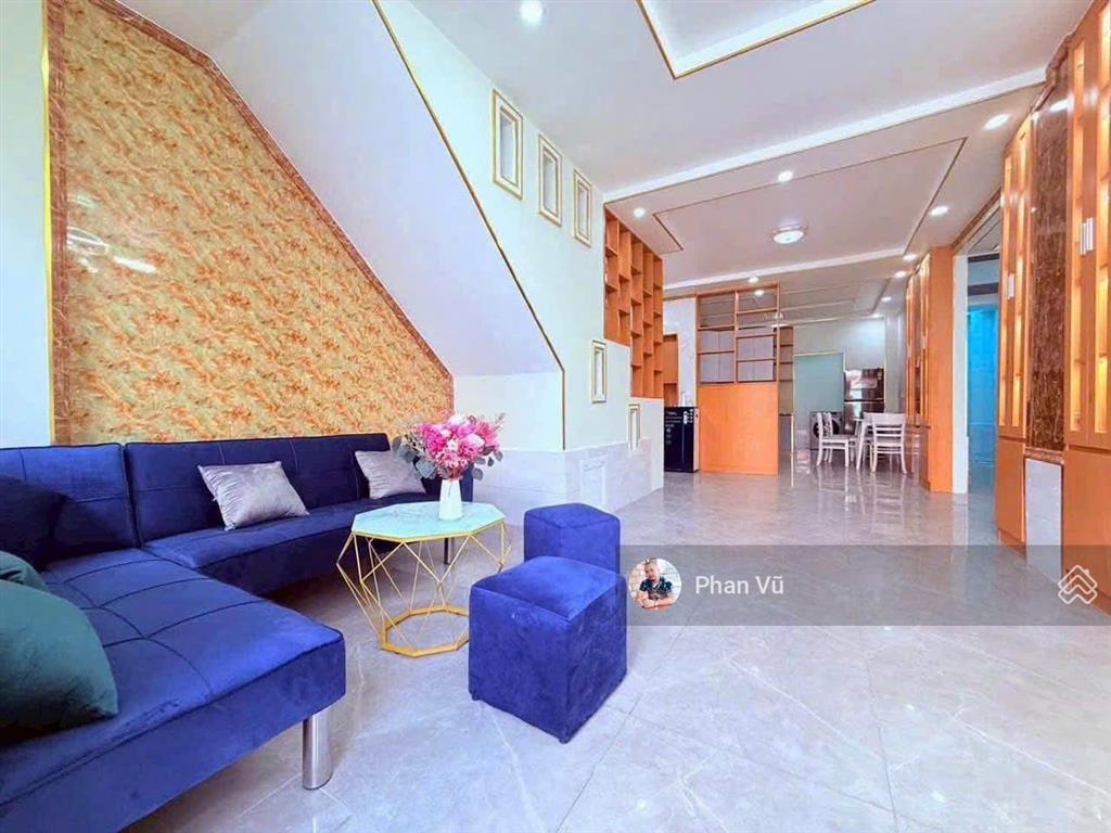 Giảm sốc 1 tỷ chỉ còn 6,9 tỷ! nhà mặt tiền kinh doanh.  0909 290 ***