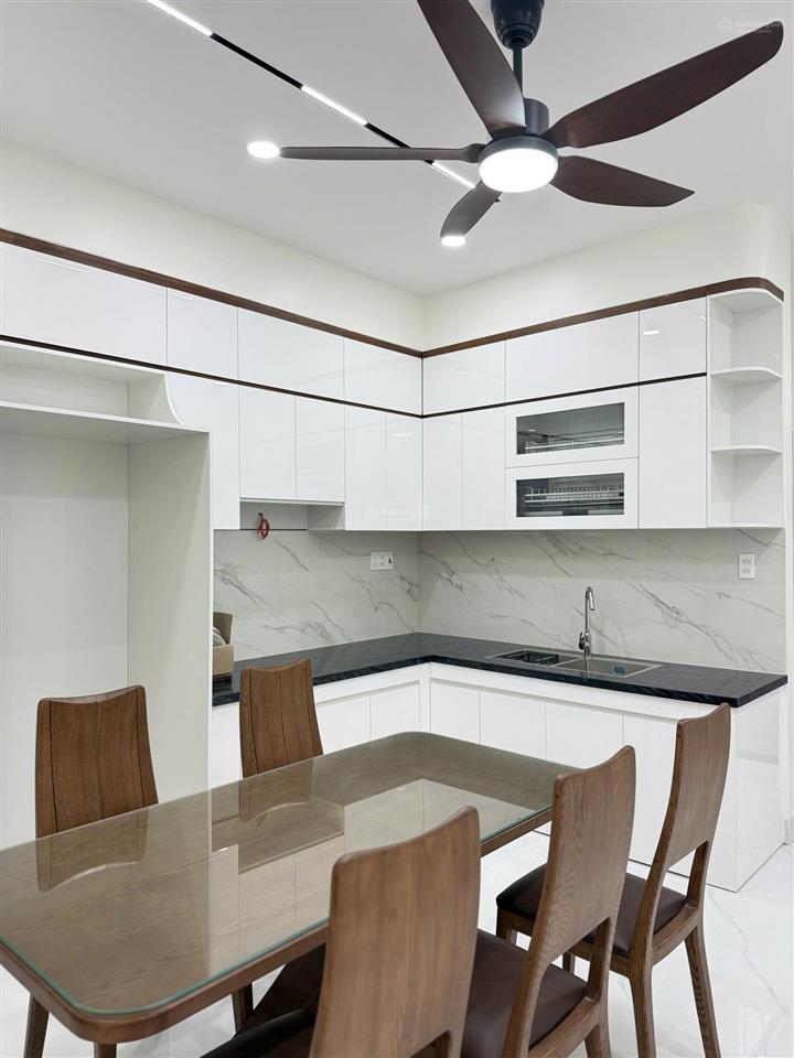 Nhà 3 tấm hoàn công, full nội thất cao cấp. gần bigc. giá 6ty9.  0909 290 ***