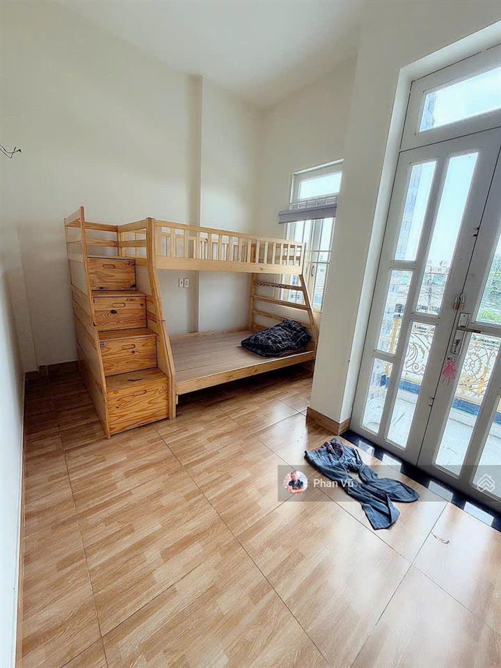 Bán gấp nhà mặt phố trần quý cáp, 5 tỷ, 115 m2, phường dĩ an, thành phố dĩ an