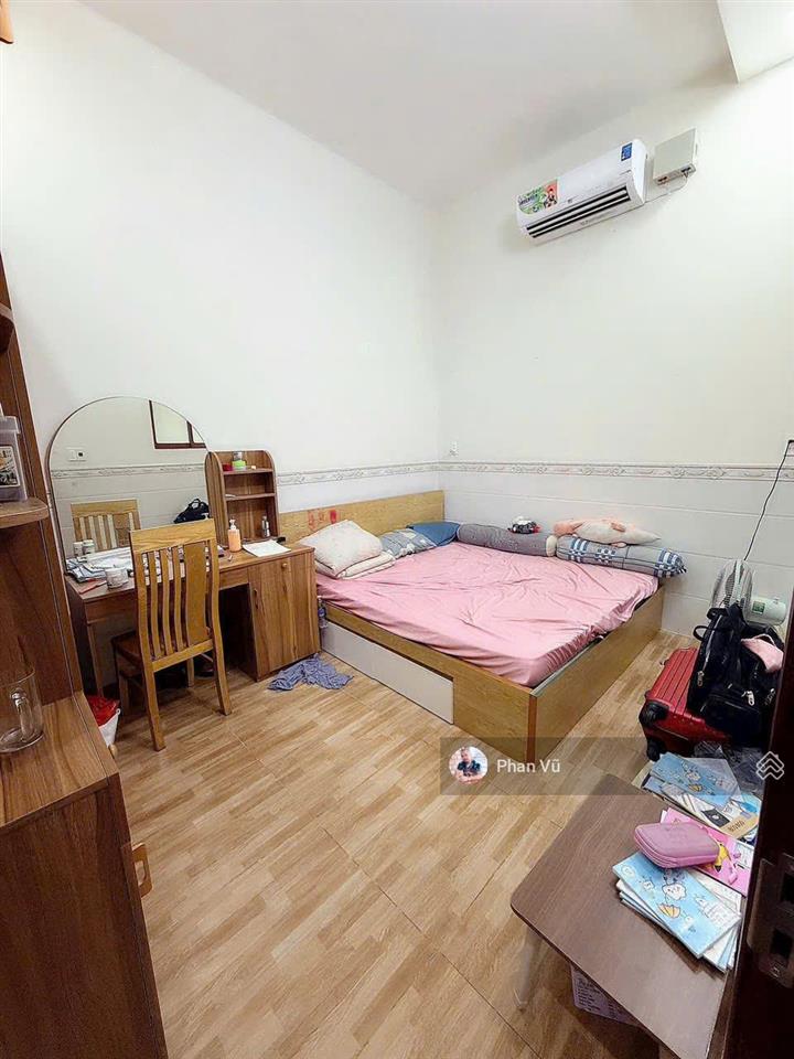 Bán gấp nhà mặt phố trần quý cáp, 5 tỷ, 115 m2, phường dĩ an, thành phố dĩ an