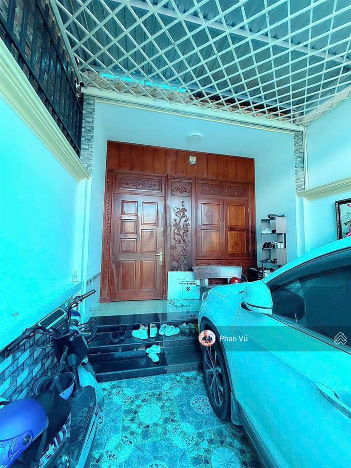 Bán gấp nhà mặt phố trần quý cáp, 5 tỷ, 115 m2, phường dĩ an, thành phố dĩ an