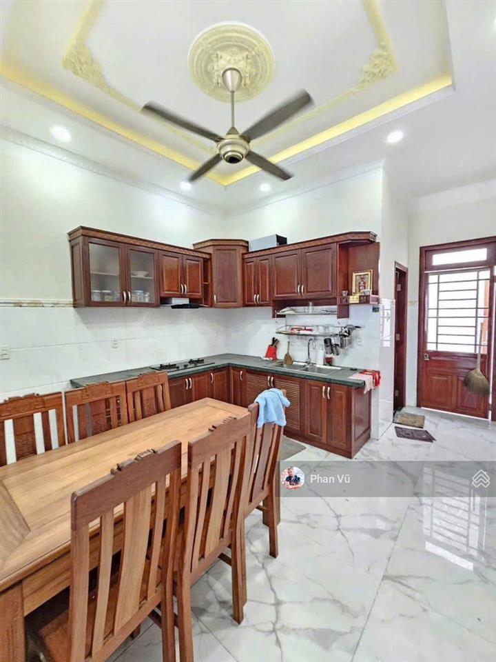 Nhà phố gần go dĩ an. 4pn, 3wc đ. võ thị sáu, 6,65 tỷ, 72m2,  0909 290 ***