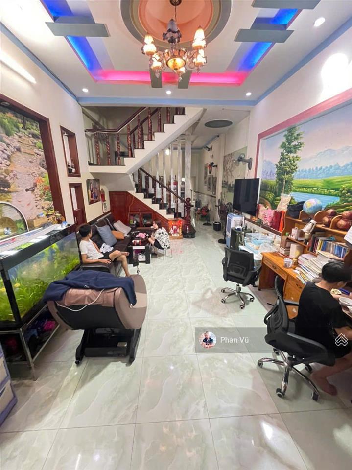 Bán nhà mặt tiền nguyễn hữu cảnh, sát bên trường học cấp 1, 2 đông hoà 8 tỷ vnd, 126.5m2