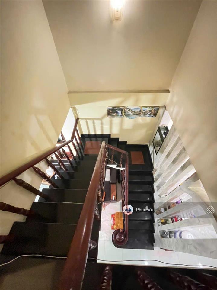 Bán nhà mặt tiền nguyễn hữu cảnh, sát bên trường học cấp 1, 2 đông hoà 8 tỷ vnd, 126.5m2