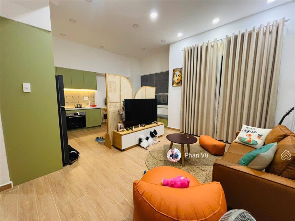 Biệt thự mini ngang 10m. giá 4,8 tỷ, đ. lê hồng phong, dĩ an, bình dương.  0909 290 ***