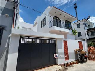 Biệt thự mini ngang 10m. giá 4,8 tỷ, đ. lê hồng phong, dĩ an, bình dương.  0909 290 ***