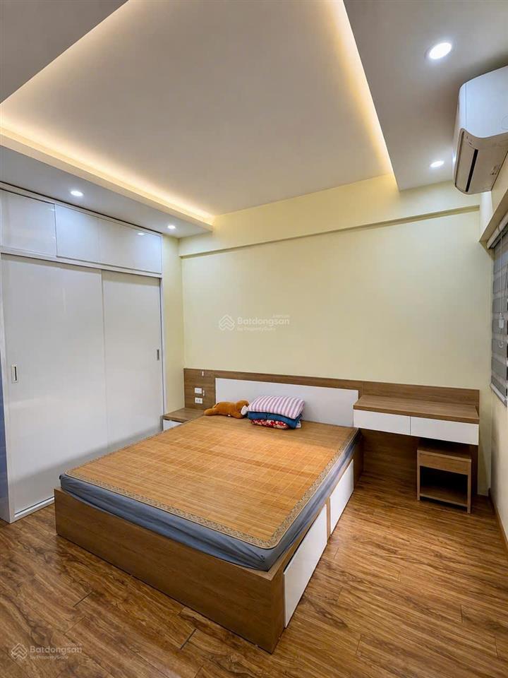 Bán căn hộ 71m2 chính chủ, full nội thất hướng tây