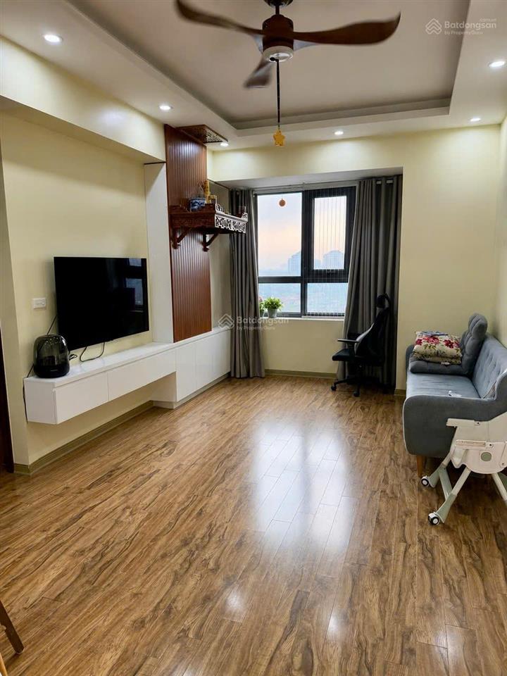 Bán căn hộ 71m2 chính chủ, full nội thất hướng tây