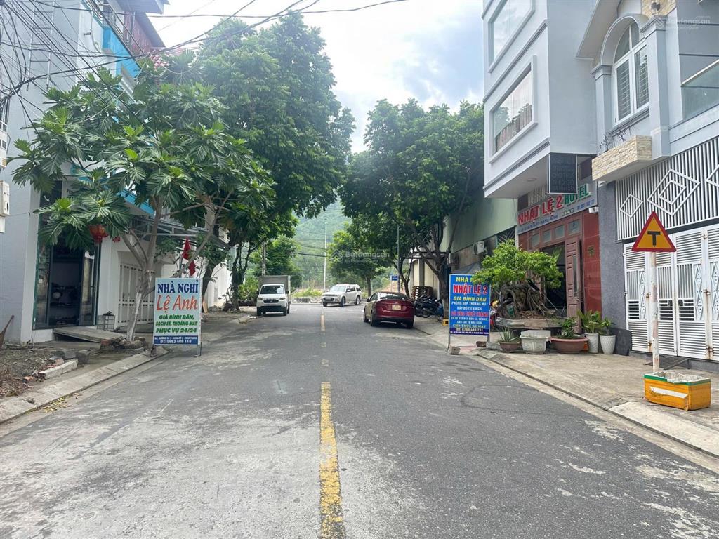 Giảm 1,3 tỷ lô đất hòn rớ 2 đường số 8 rộng 13m nhánh ra sông  82m2 ngang 5m  giá 4,7 tỷ