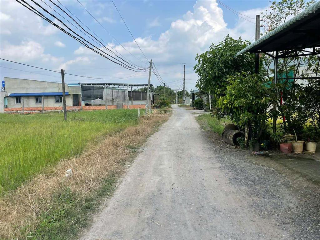 Bán đất 200m² thổ cư ngay tại trung tâm thị trấn đức hòa 0938 192 ***