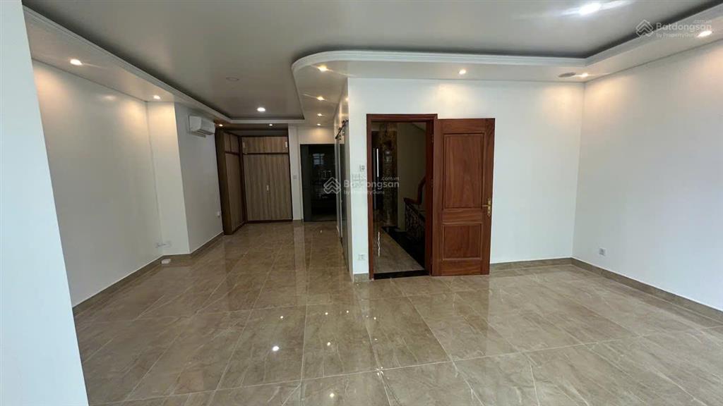 Cho thuê văn phòng 600m2, giá tốt, nhiều tiện ích tại 11a đường 60  tml phan văn đáng, q2, hcm