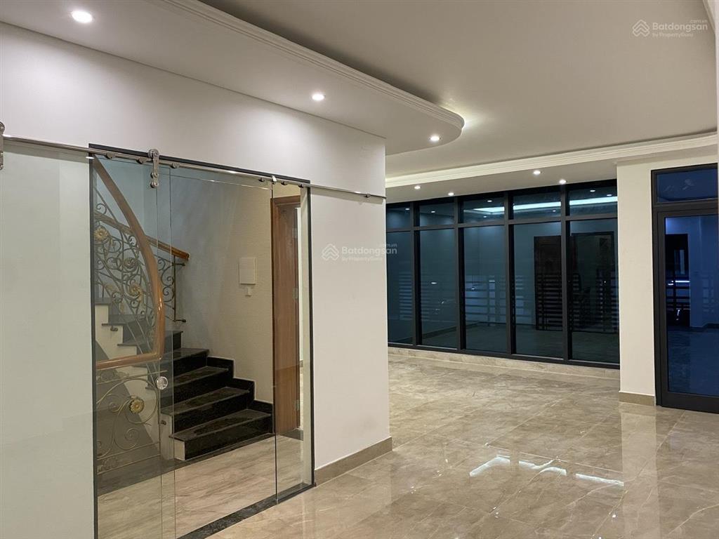 Cho thuê văn phòng 600m2, giá tốt, nhiều tiện ích tại 11a đường 60  tml phan văn đáng, q2, hcm