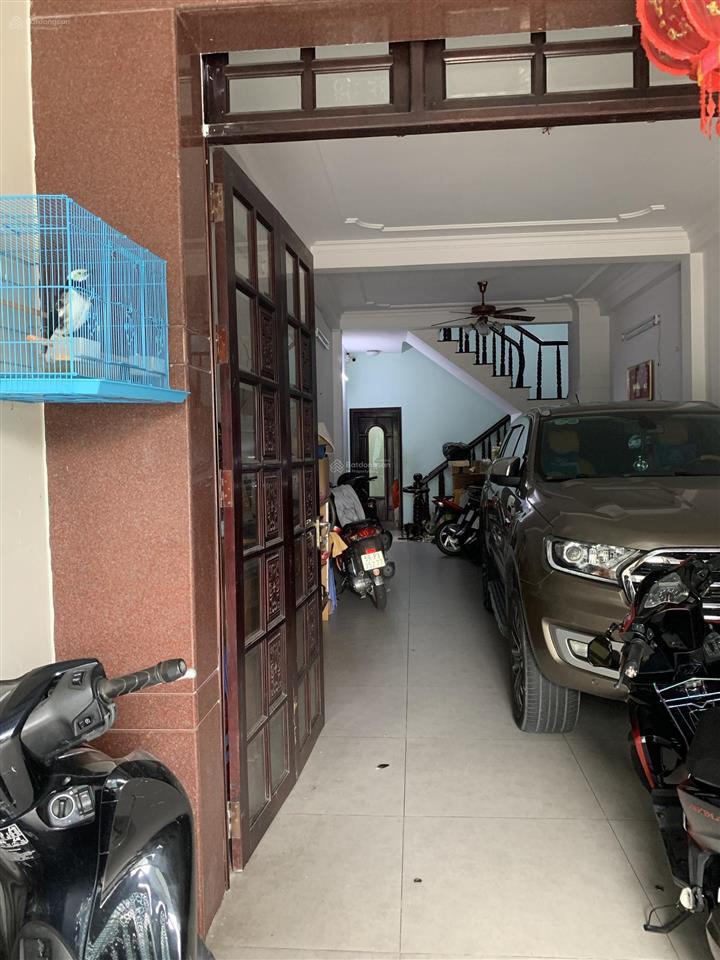 Bán nhà mặt tiền kinh doanh và ở chấn hưng