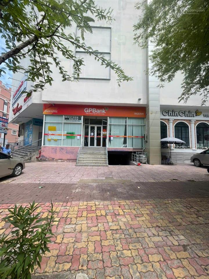 Cho thuê gấp mặt bằng f&b tầng trệt lam sơn square  ngang 10m, bãi xe 50m2