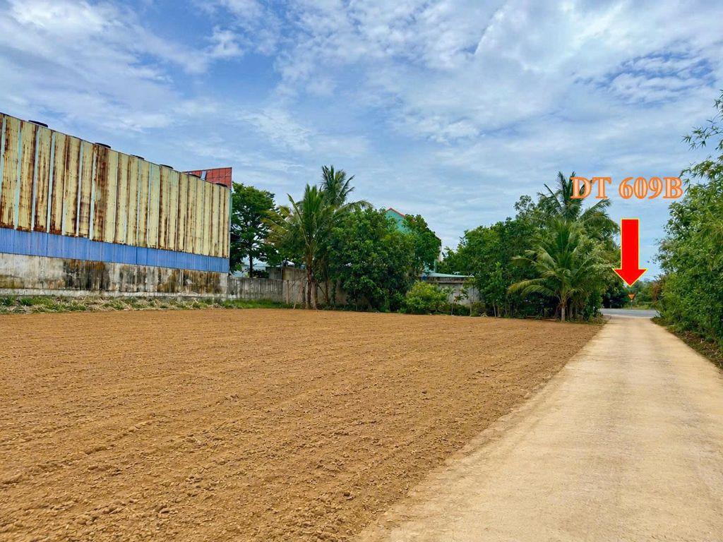 ĐẤT GẦN NGÃ TƯ HOÀ KHƯƠNG ĐÀ NẴNG Sát LỘ DT609 GÍA CHỈ 8XX