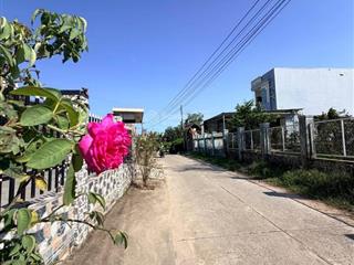 Block 5 lô liền kề trục chính đường 7m5 gần ngã tư hòa khương giá chỉ 790 triệu.