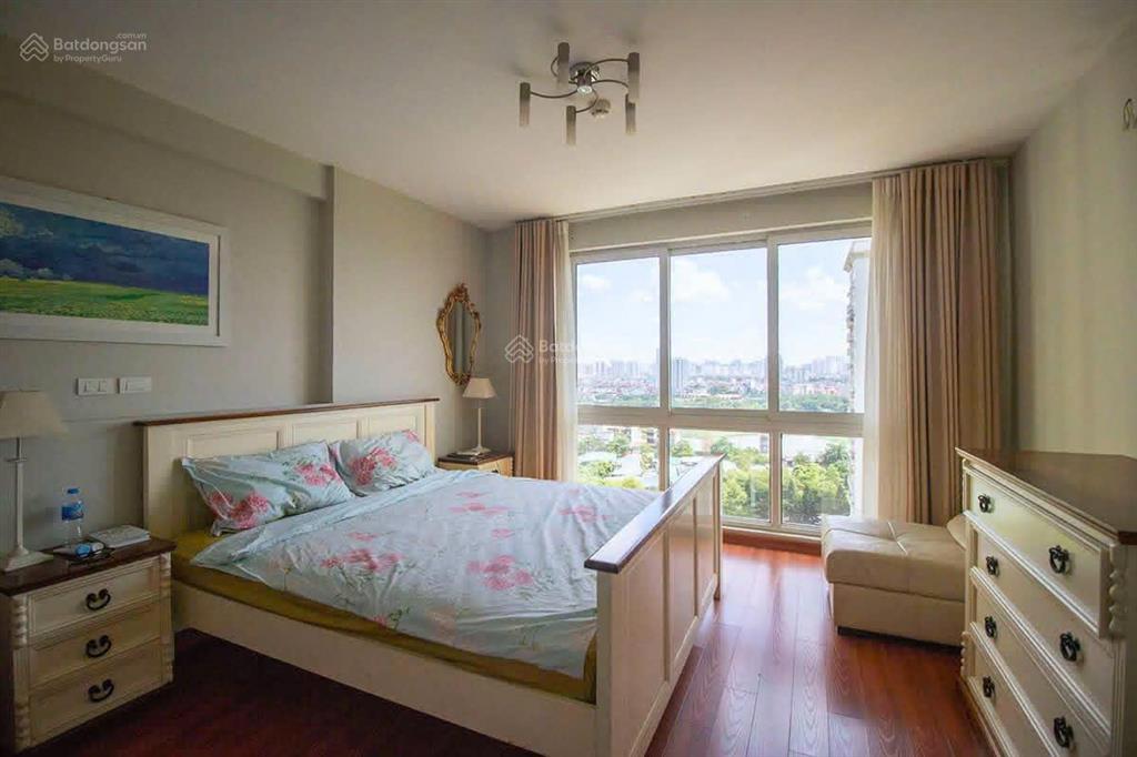 Bán căn hộ ciputra p1 p2 145m², 3 ngủ nội thất hiện đại  0974 606 ***