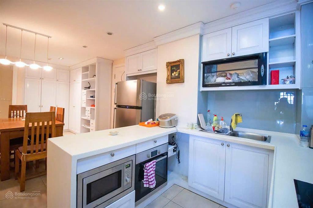 Bán căn hộ ciputra p1 p2 145m², 3 ngủ nội thất hiện đại  0974 606 ***