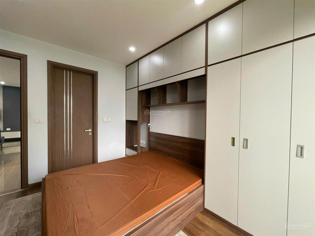 Cho thuê căn hộ ciputra 2 phòng ngủ 68m2 căn góc đủ nội thất  0974 606 ***
