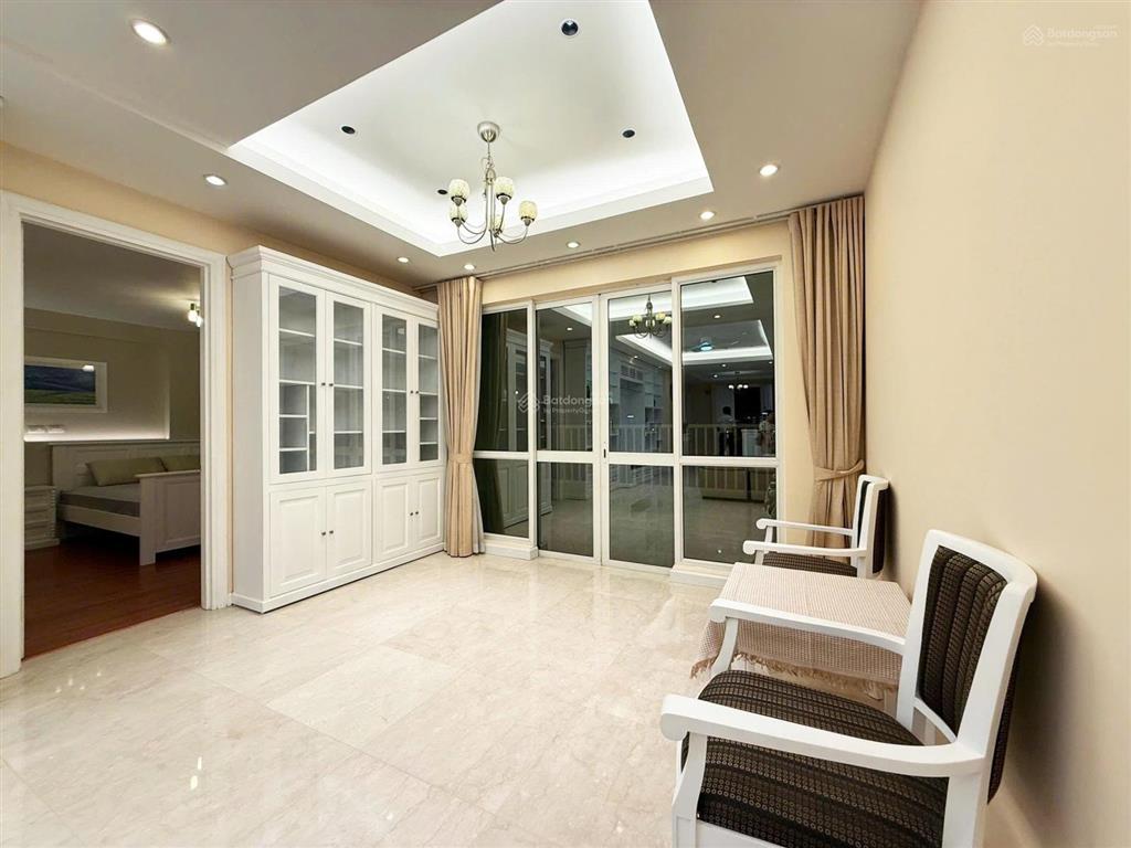Cho thuê ciputra 3 ngủ 145m2 tòa p1 p2 đủ nội thất  0974 606 ***