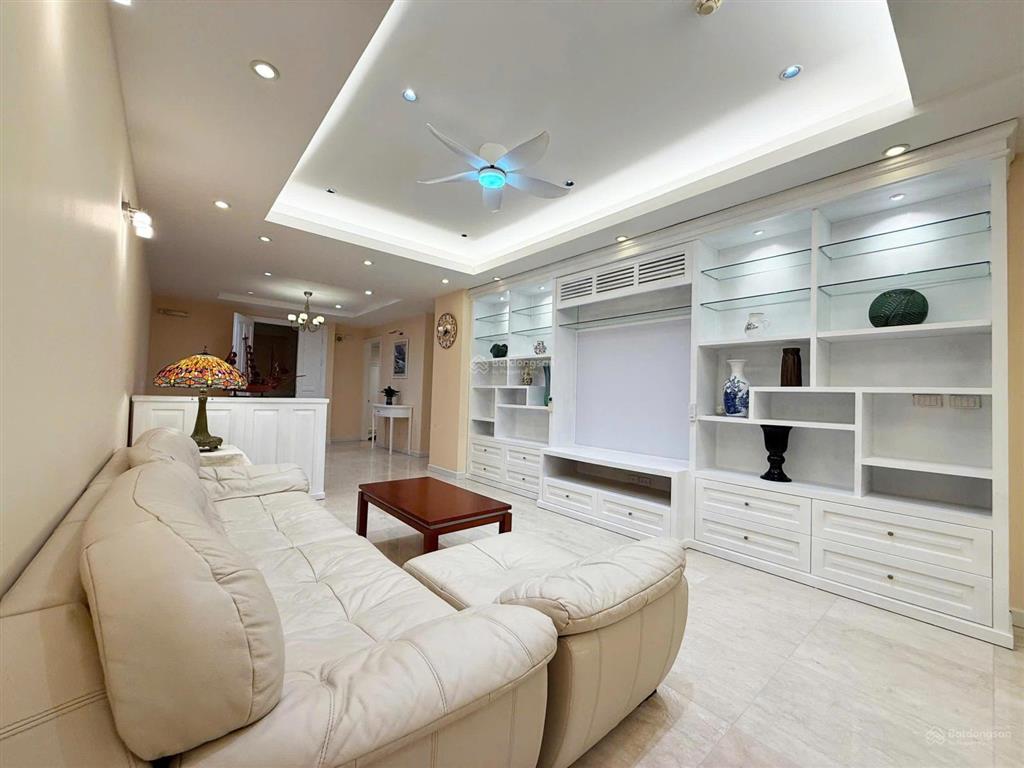 Cho thuê ciputra 3 ngủ 145m2 tòa p1 p2 đủ nội thất  0974 606 ***