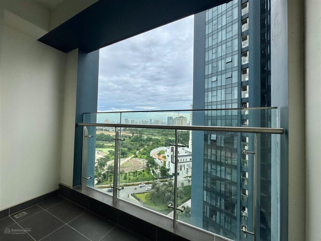 Cho thuê sunshine city 3 ngủ 104m2 đồ cơ bản  0974 606 ***