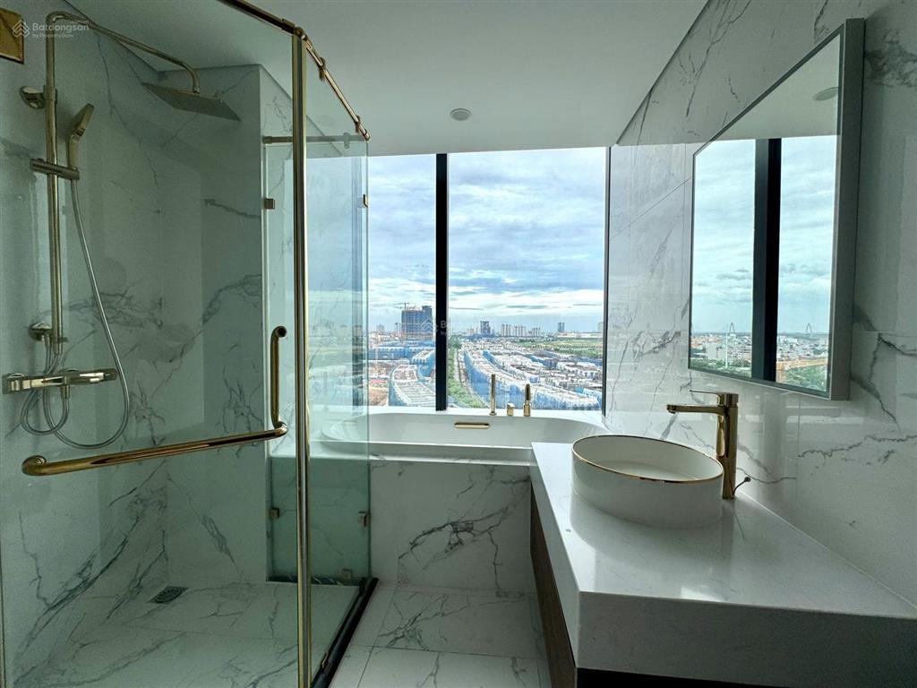 Cho thuê sunshine city 3 ngủ 104m2 đồ cơ bản  0974 606 ***
